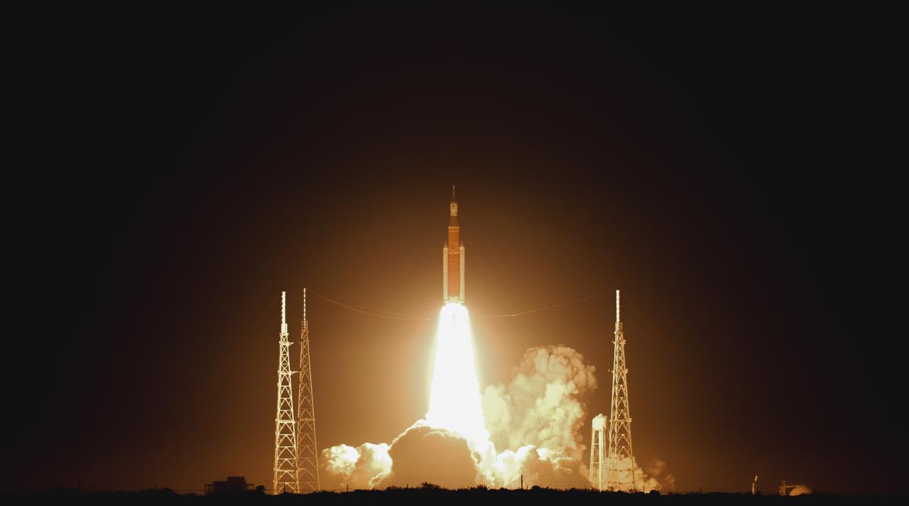 NASA's Space Launch System rocket with the Orion spacecraft atop launches the agency’s Artemis I flight test, NASA’s Kennedy Space Center, Florida, on November 16, 2022. Photo courtesy of NASA/Brandon Hancock.